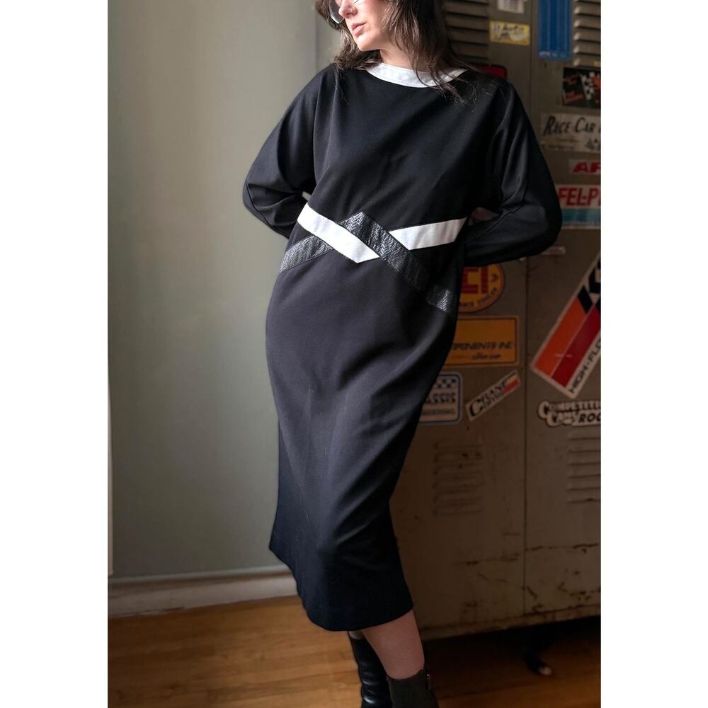 Vintage 70s Knit Maxi Dress | Graphic Waist Detail | Leslie Fay | Size L/XL